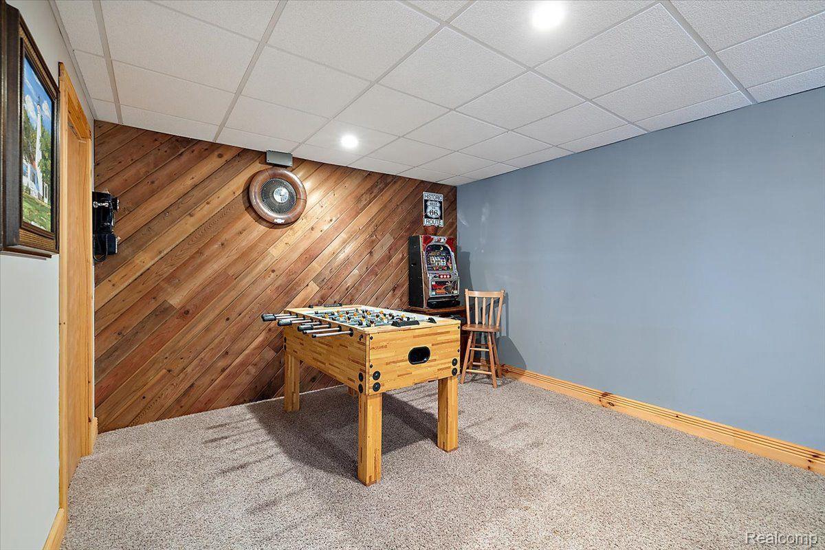 10287 GIBBS Road