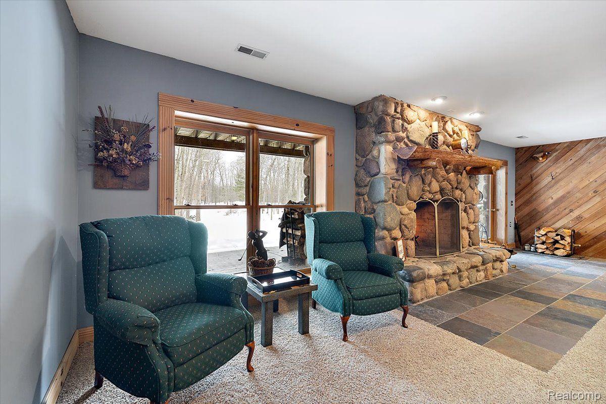 10287 GIBBS Road