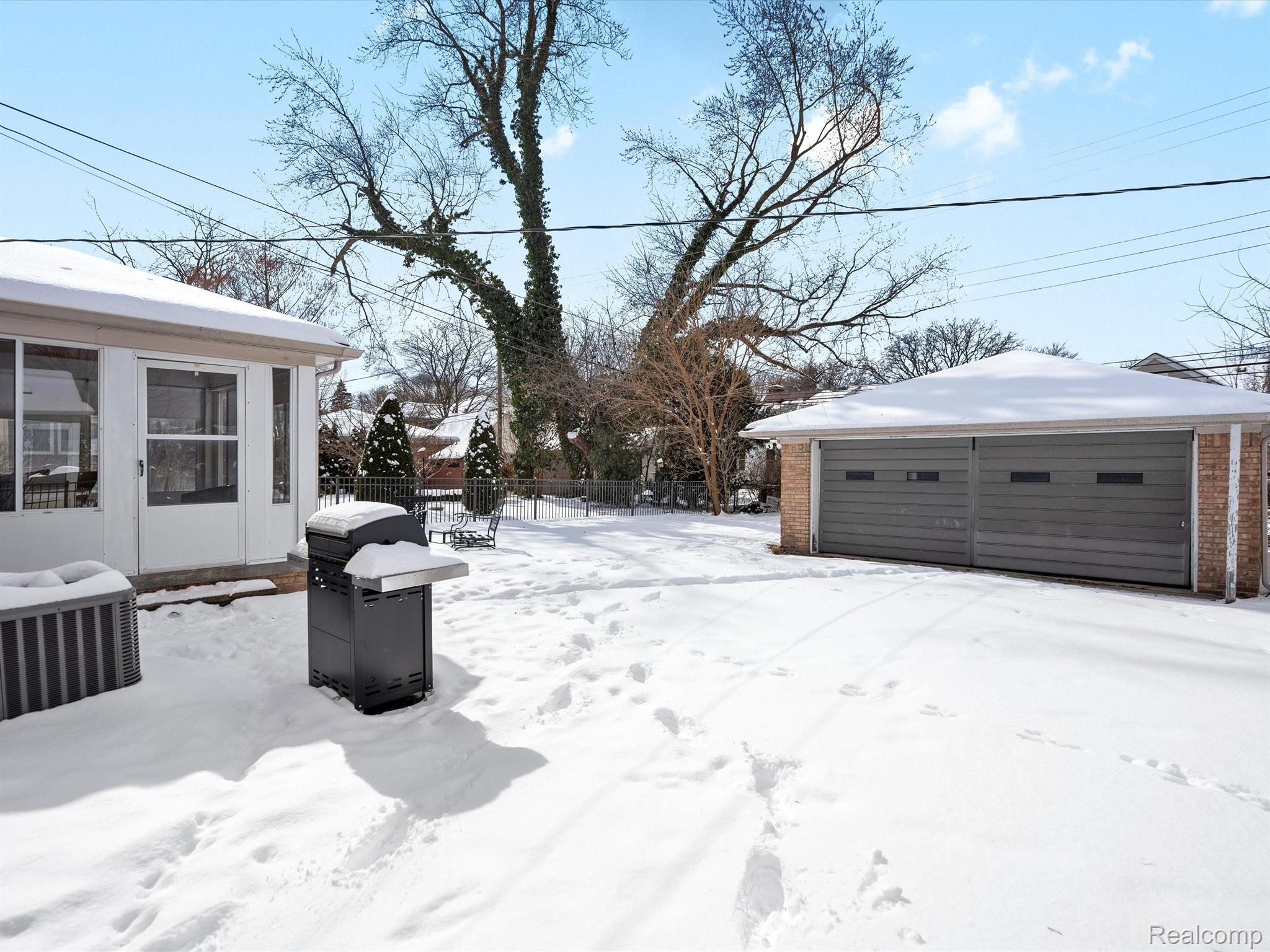 26691 HUNTINGTON Road