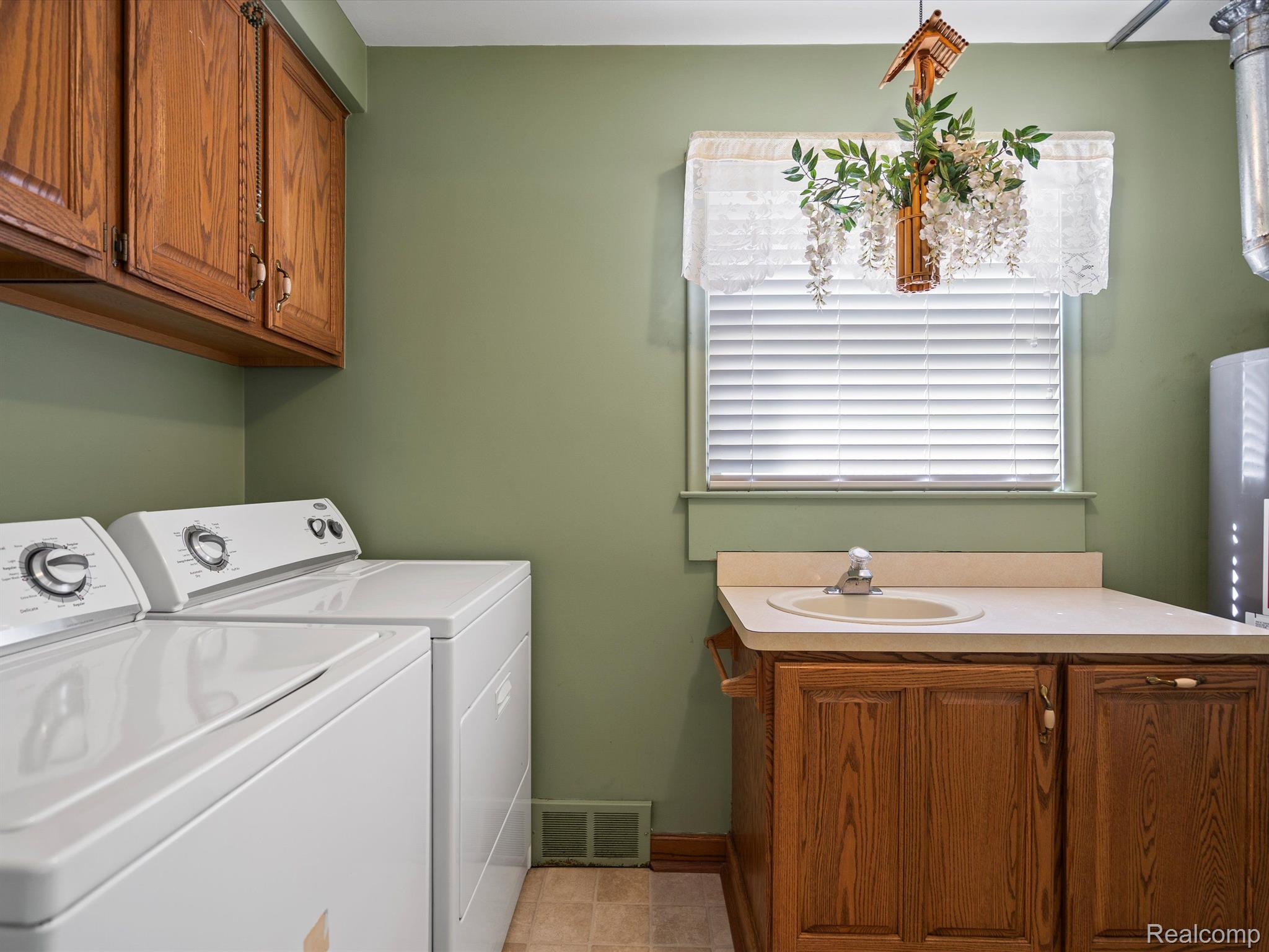 38335 NEWCASTLE Street