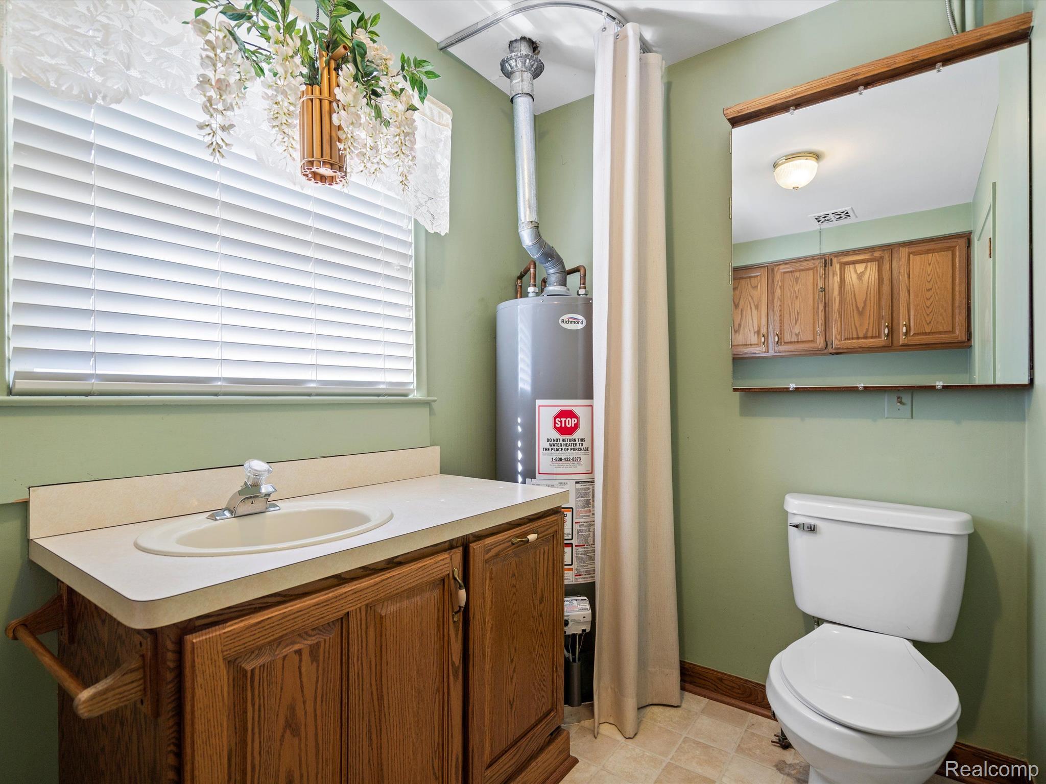 38335 NEWCASTLE Street