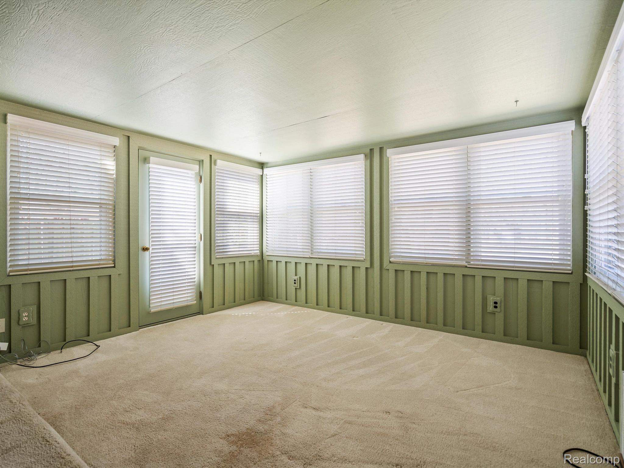 38335 NEWCASTLE Street