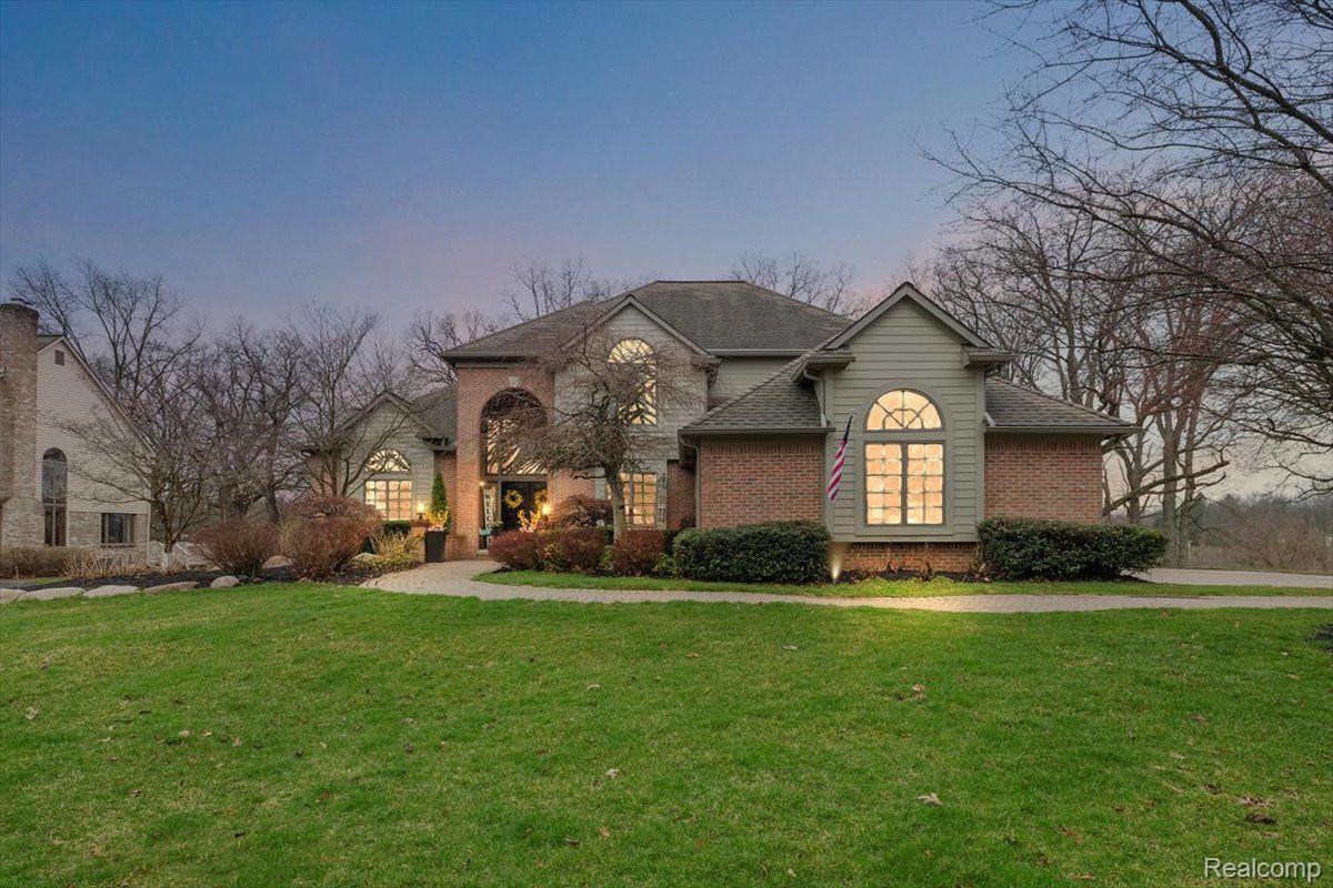 4250 SAINT ANDREWS Street