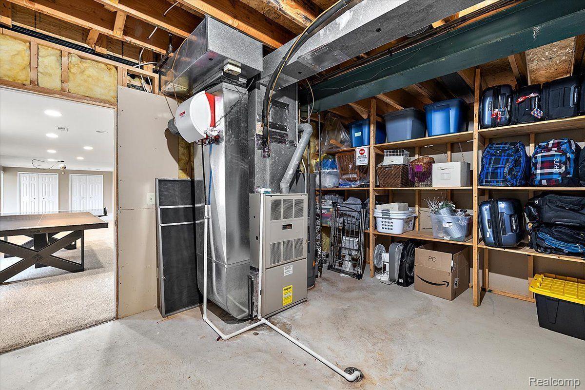 4250 SAINT ANDREWS Street