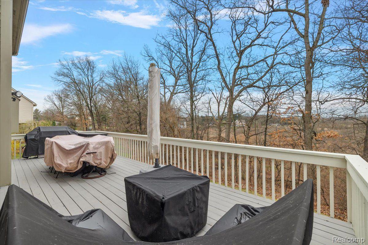 4250 SAINT ANDREWS Street