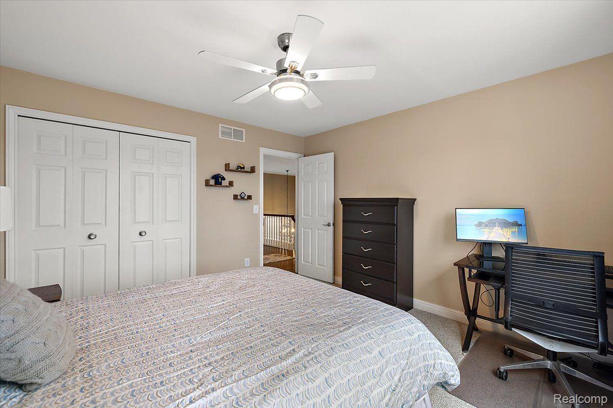 4250 SAINT ANDREWS Street