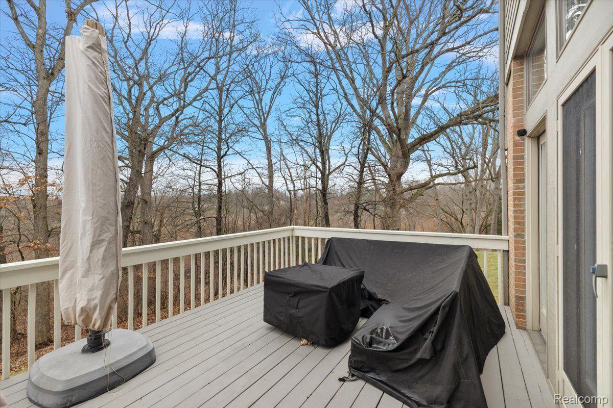 4250 SAINT ANDREWS Street