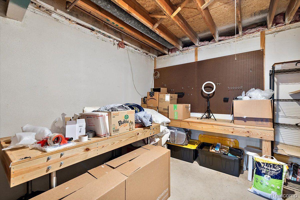 4250 SAINT ANDREWS Street