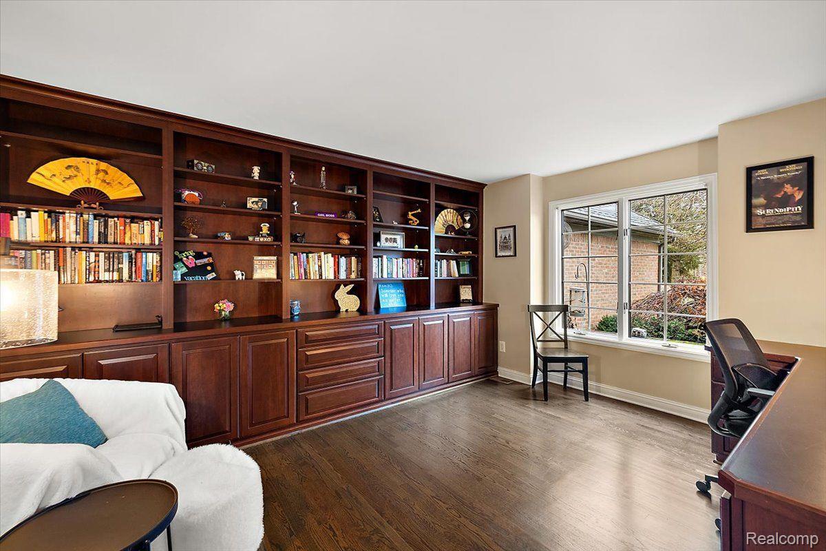 4250 SAINT ANDREWS Street