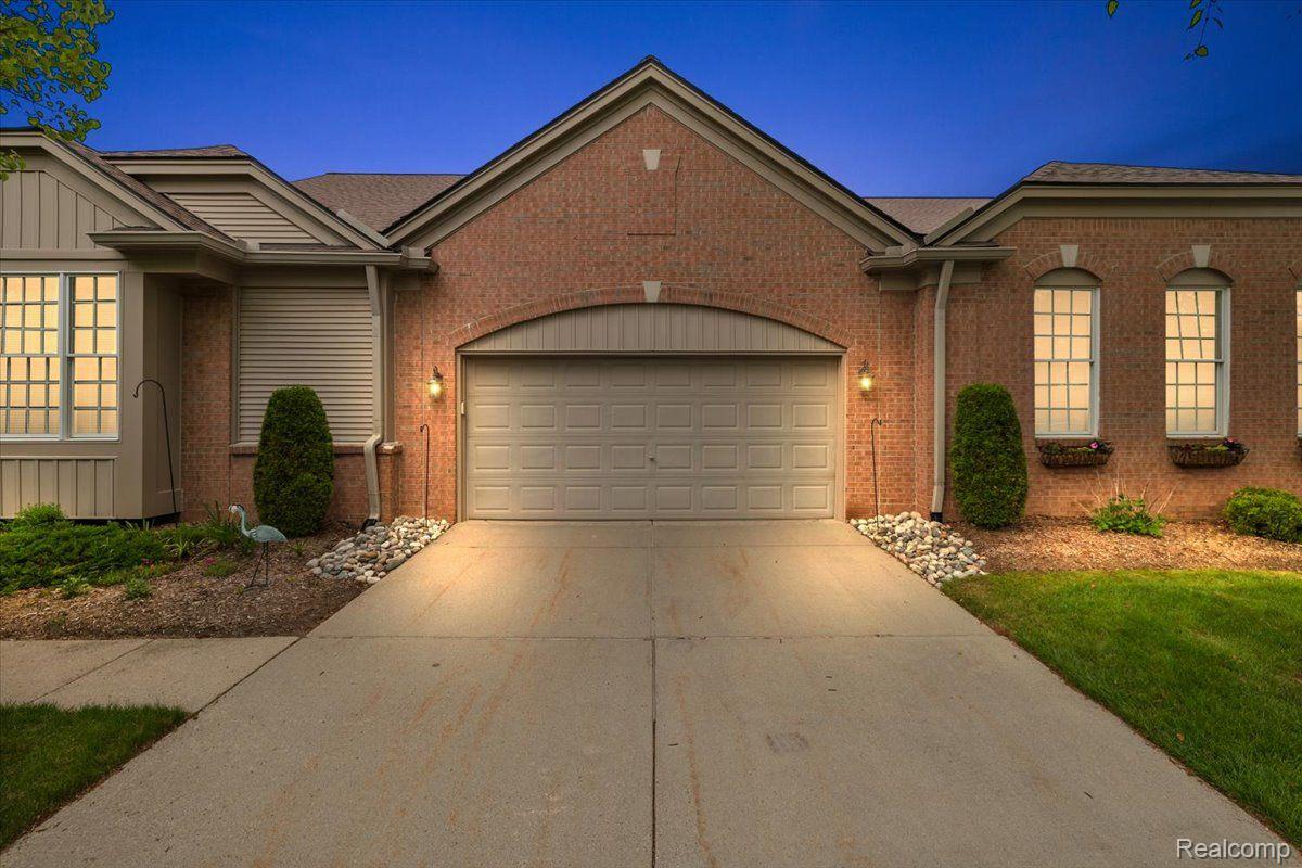 1660 MAPLE CREEK