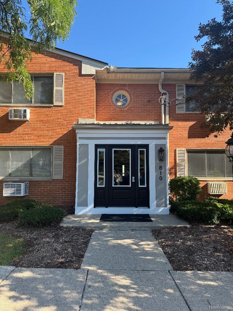 810 Plate Street