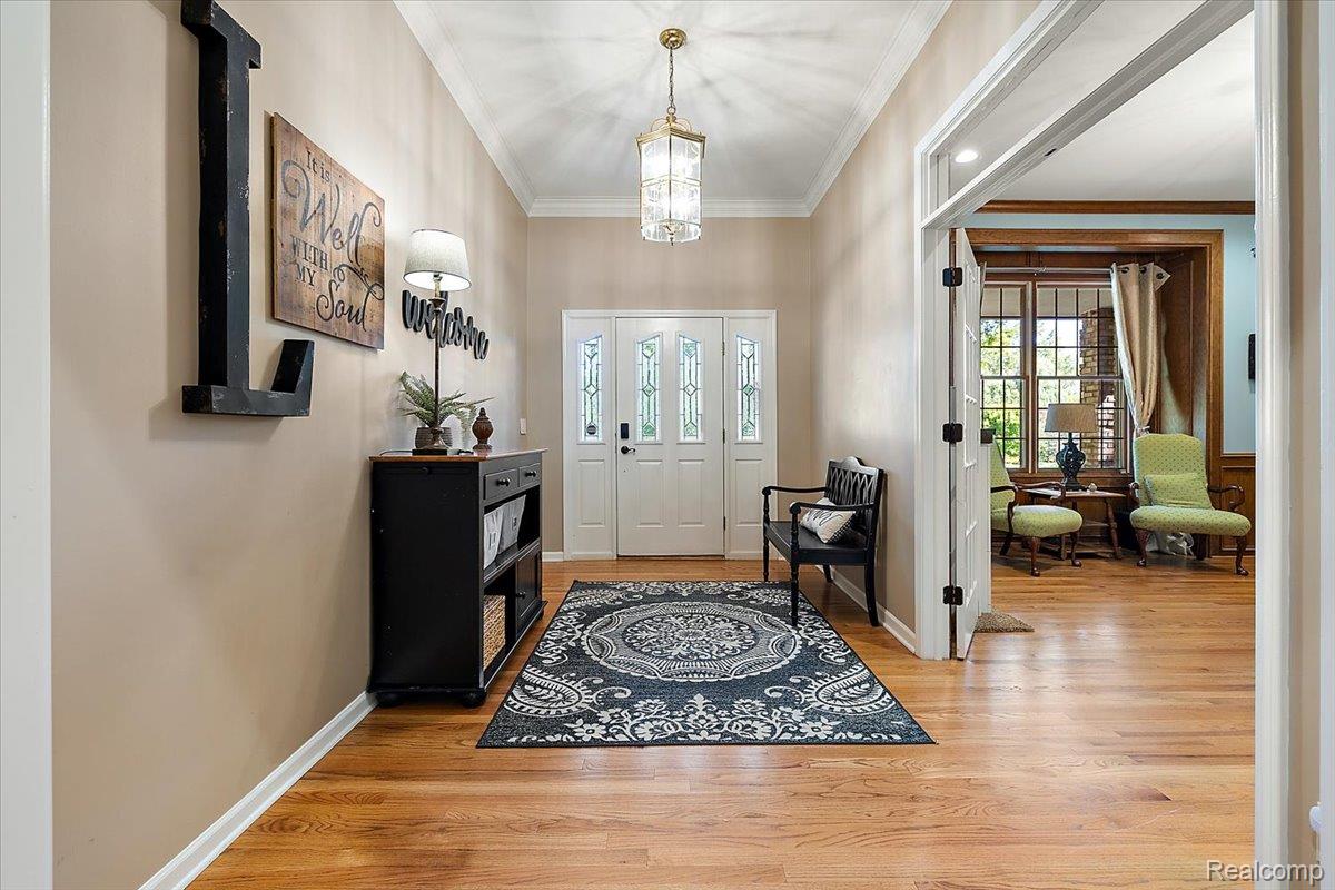 2560 Darren Drive