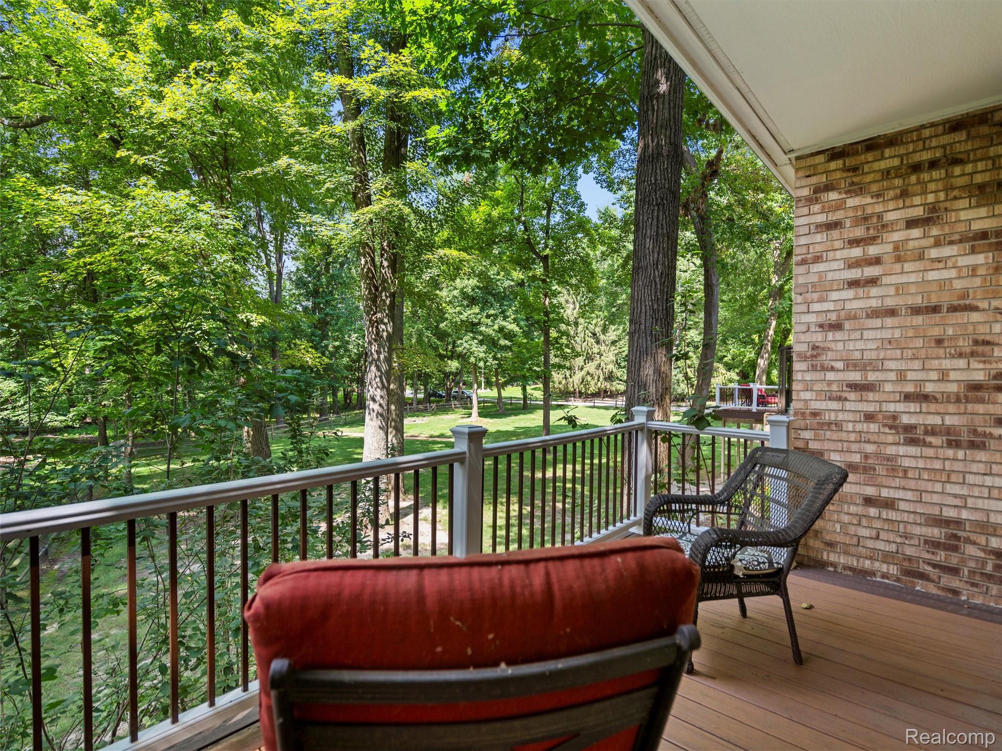 2560 Darren Drive