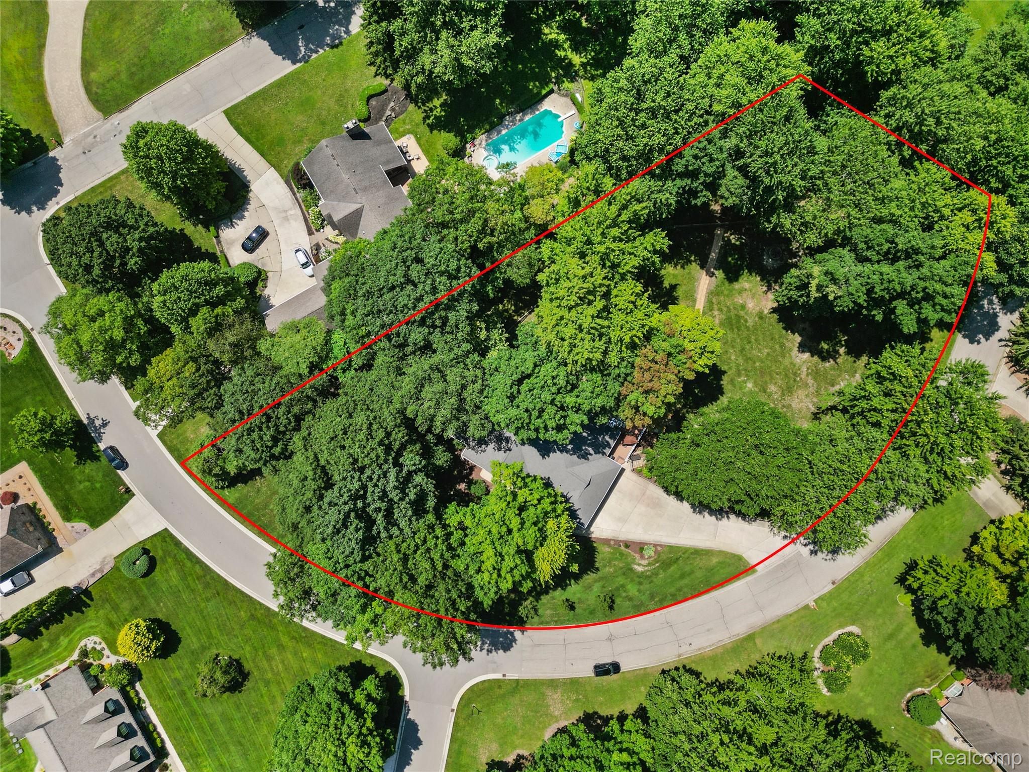 2560 Darren Drive