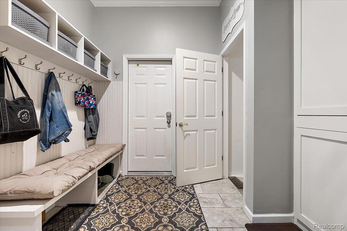 2560 Darren Drive