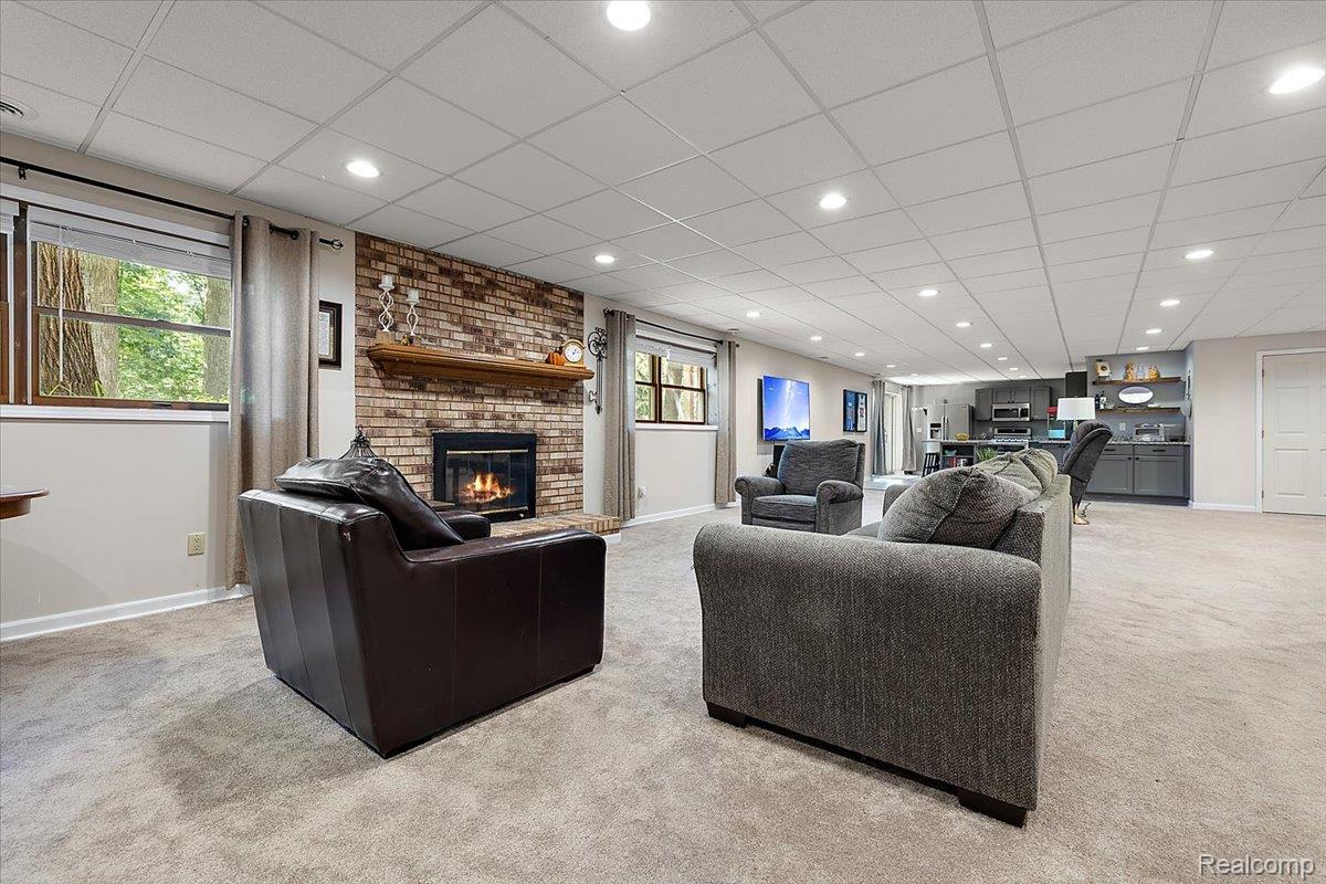 2560 Darren Drive