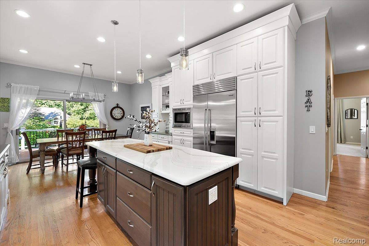 2560 Darren Drive