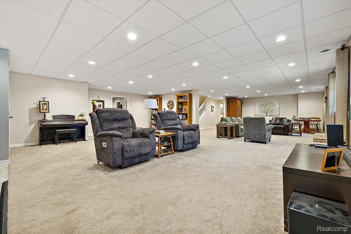 2560 Darren Drive