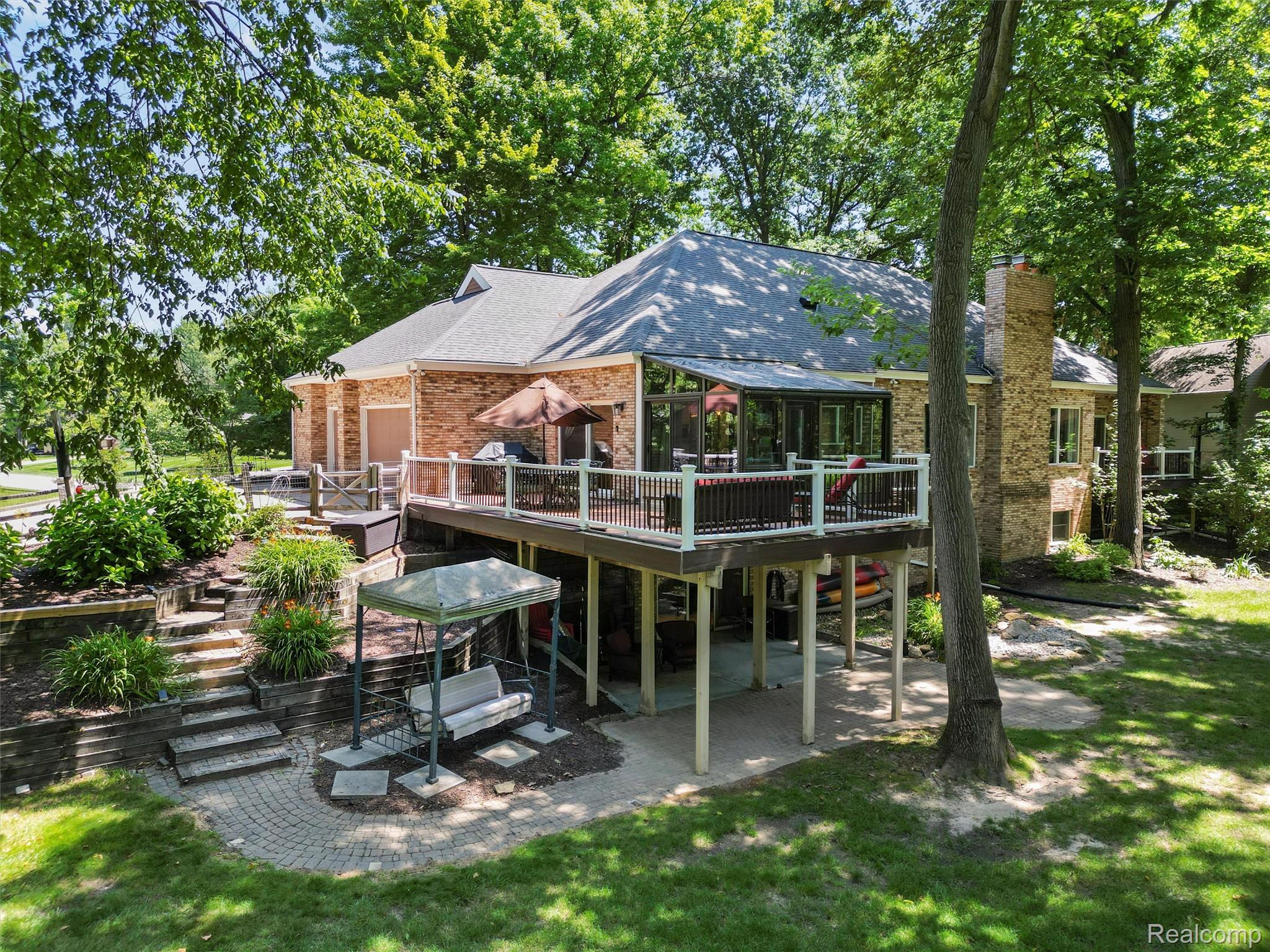2560 Darren Drive