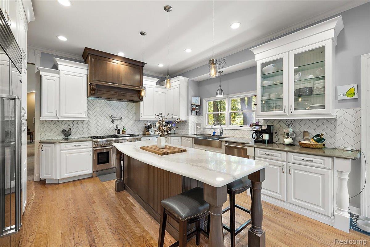 2560 Darren Drive