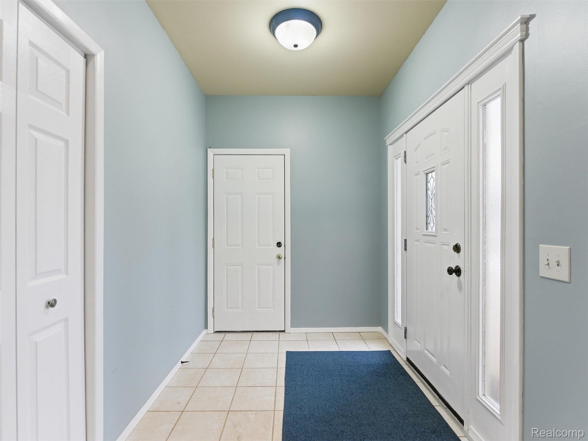 1595 Deerhurst Lane