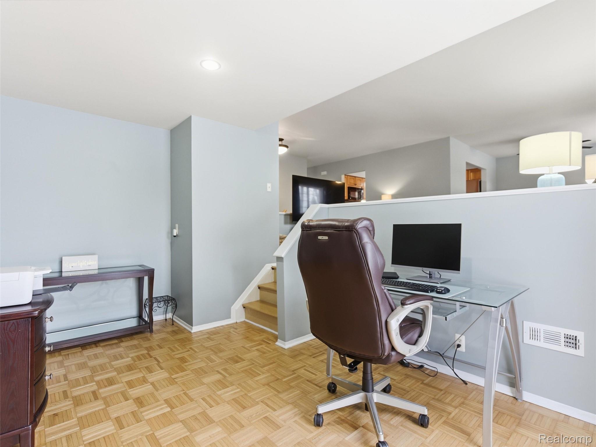 1595 Deerhurst Lane