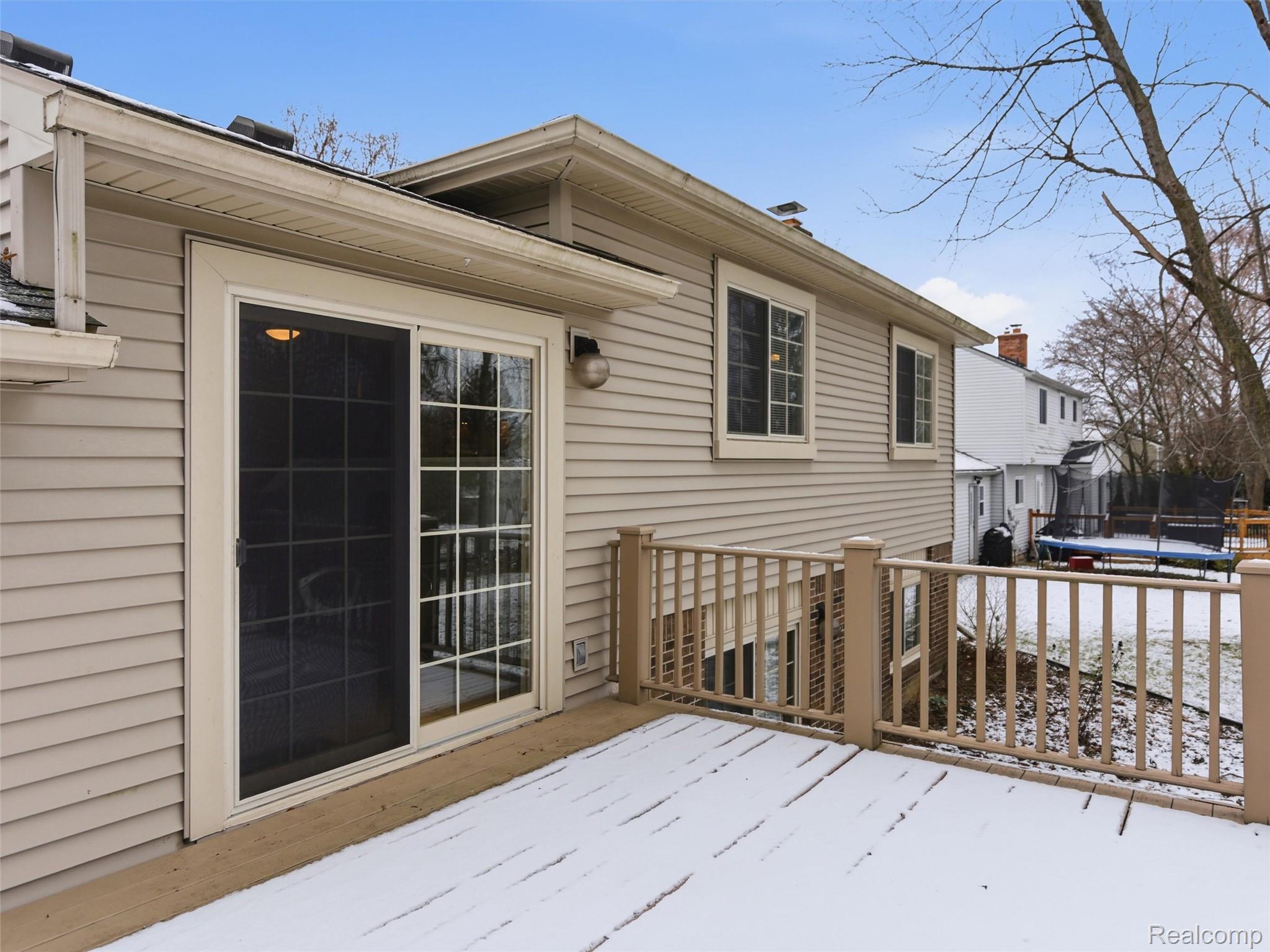 1595 Deerhurst Lane