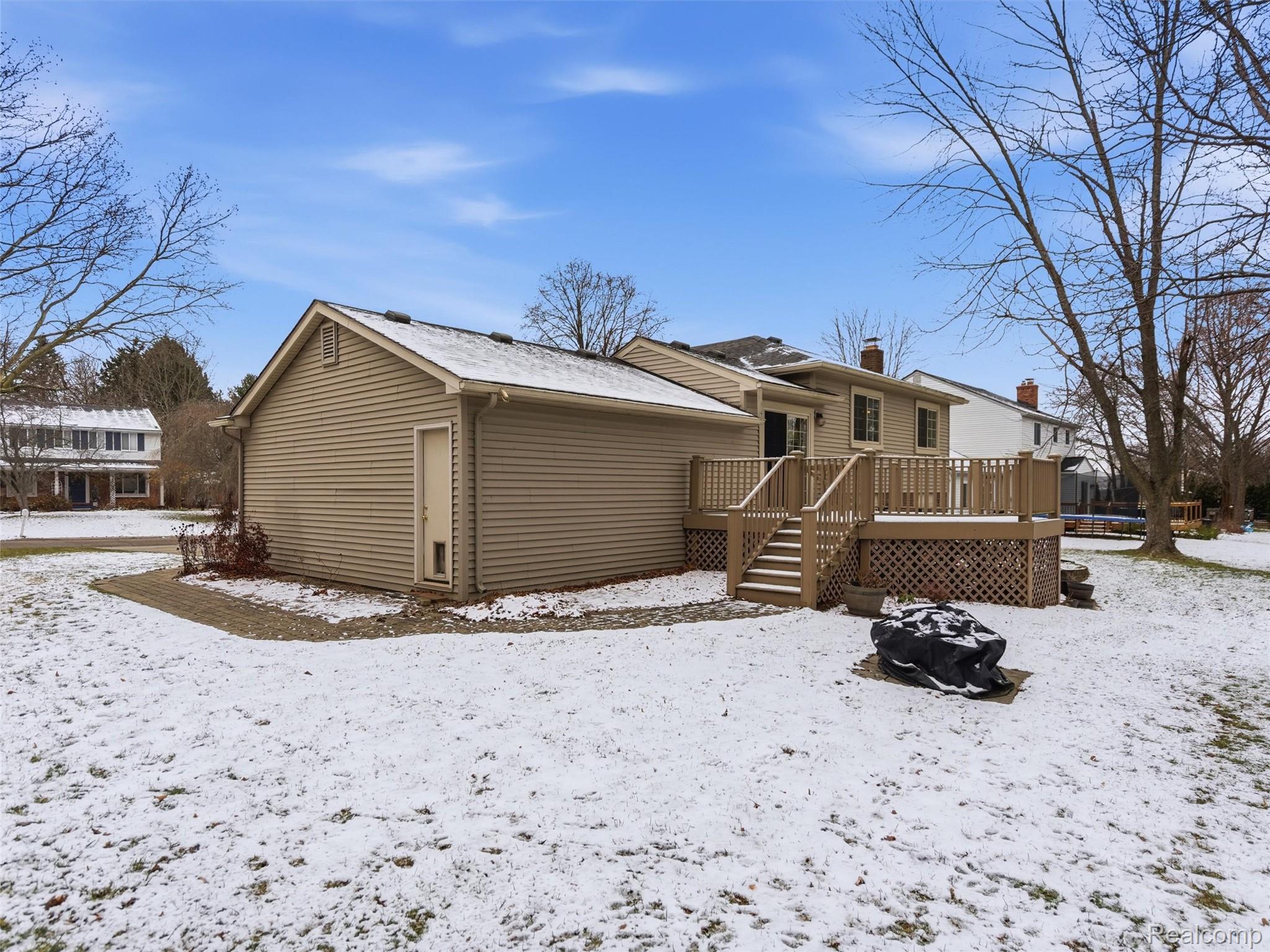 1595 Deerhurst Lane