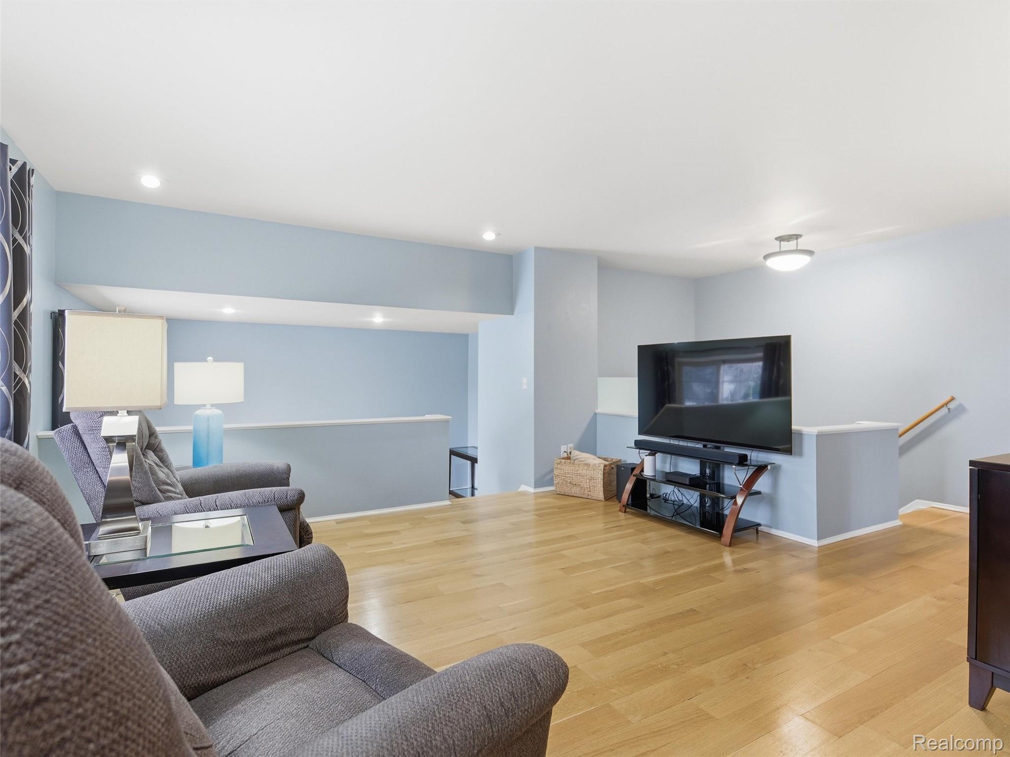 1595 Deerhurst Lane