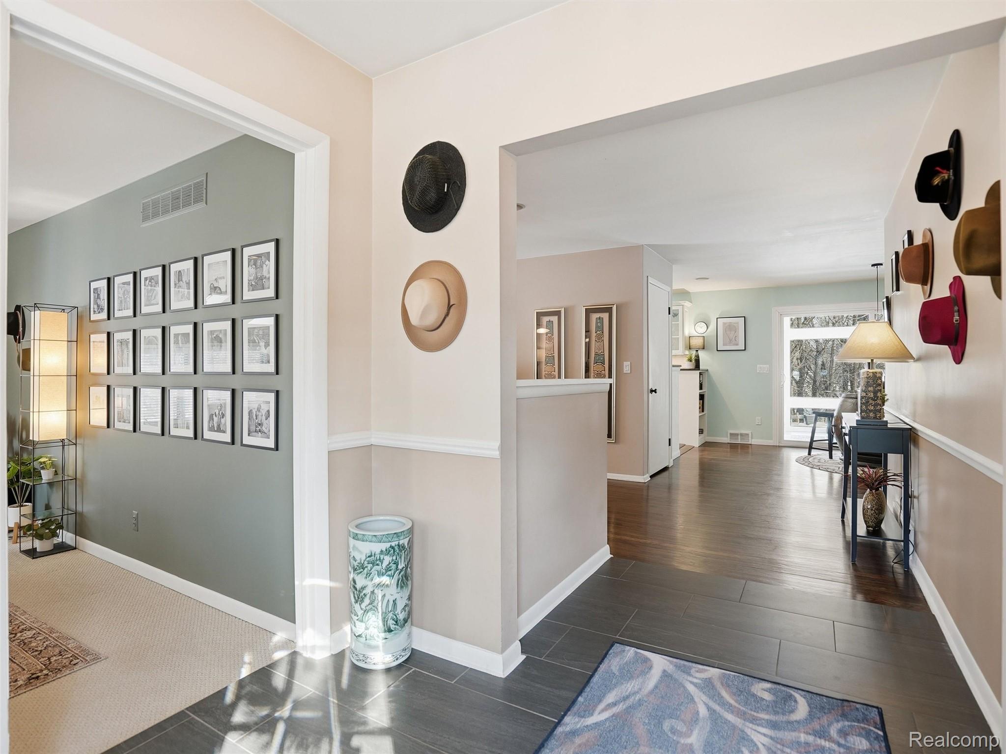 1063 Avon Circle E