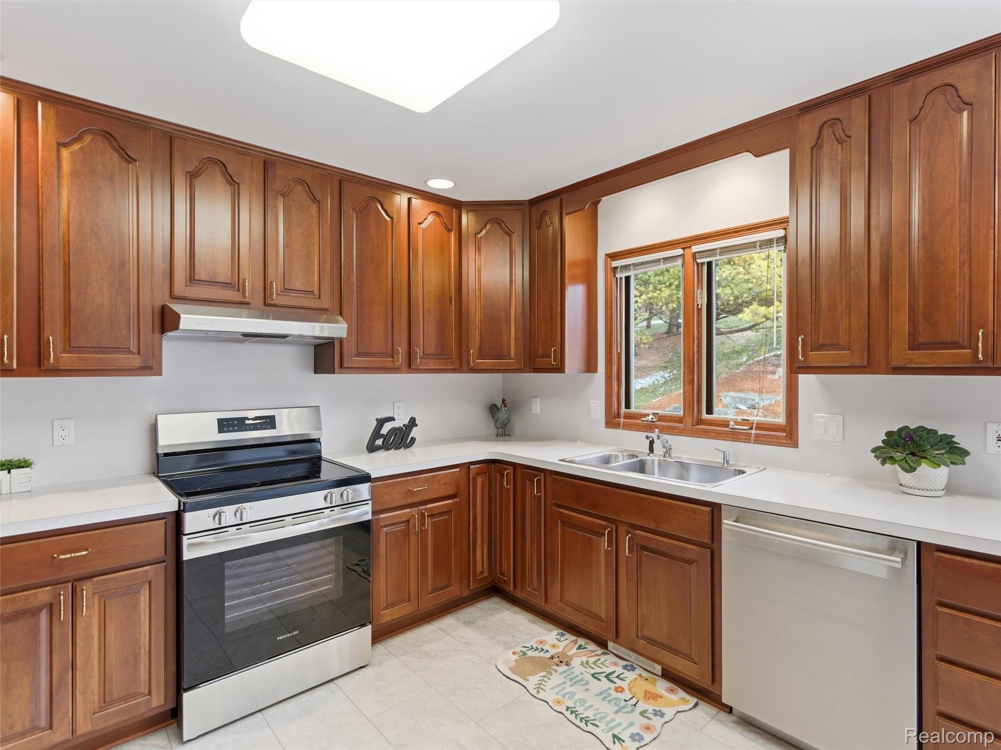 2178 Clinton View Circle