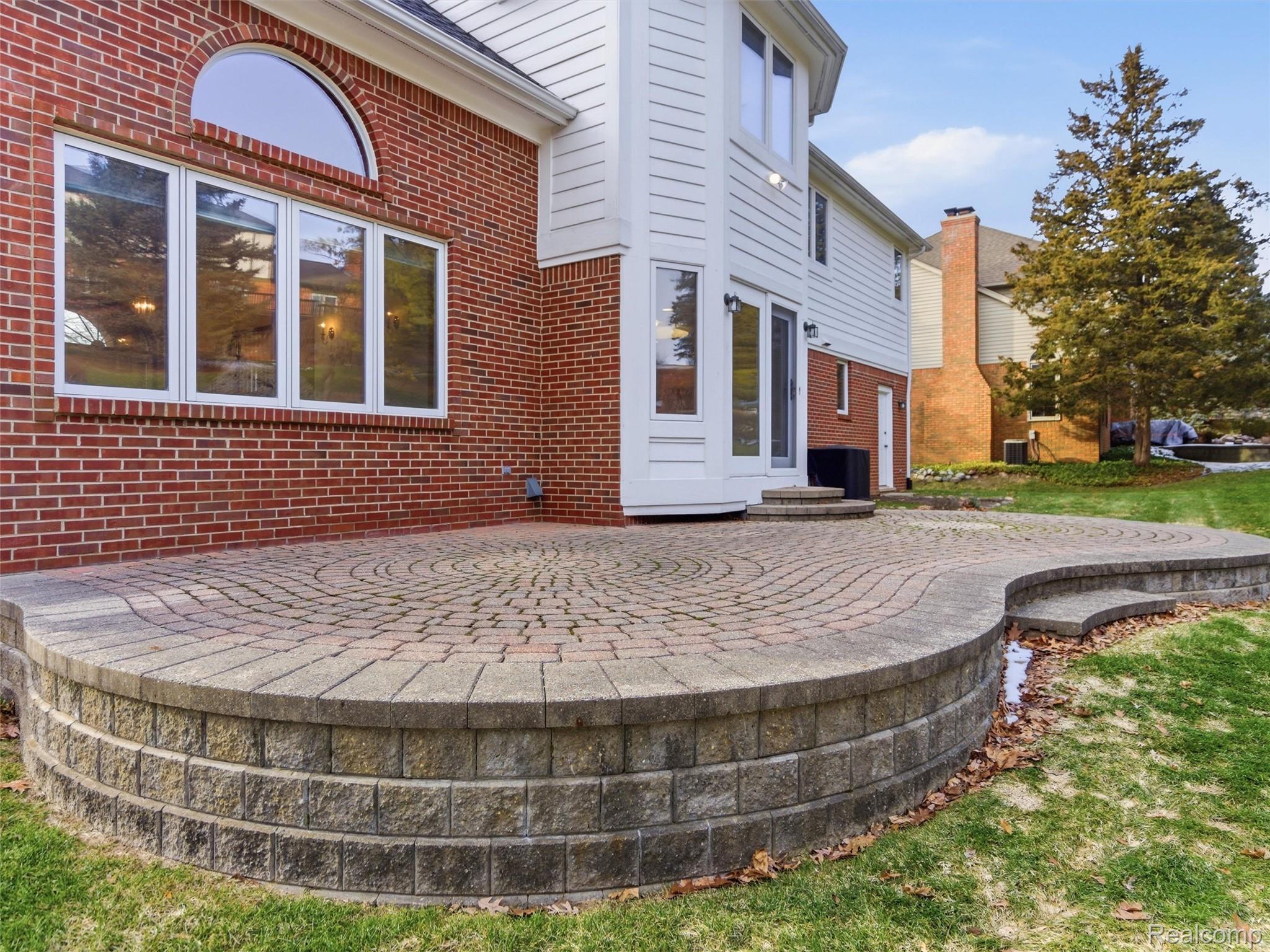 2178 Clinton View Circle
