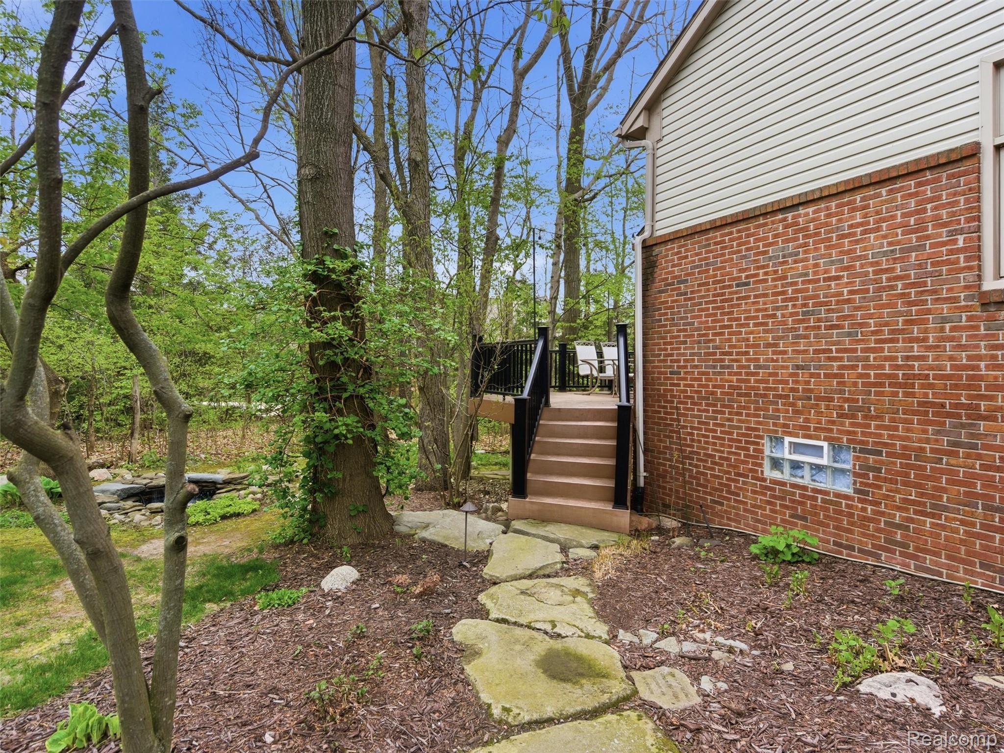 3874 Kaeleaf Road