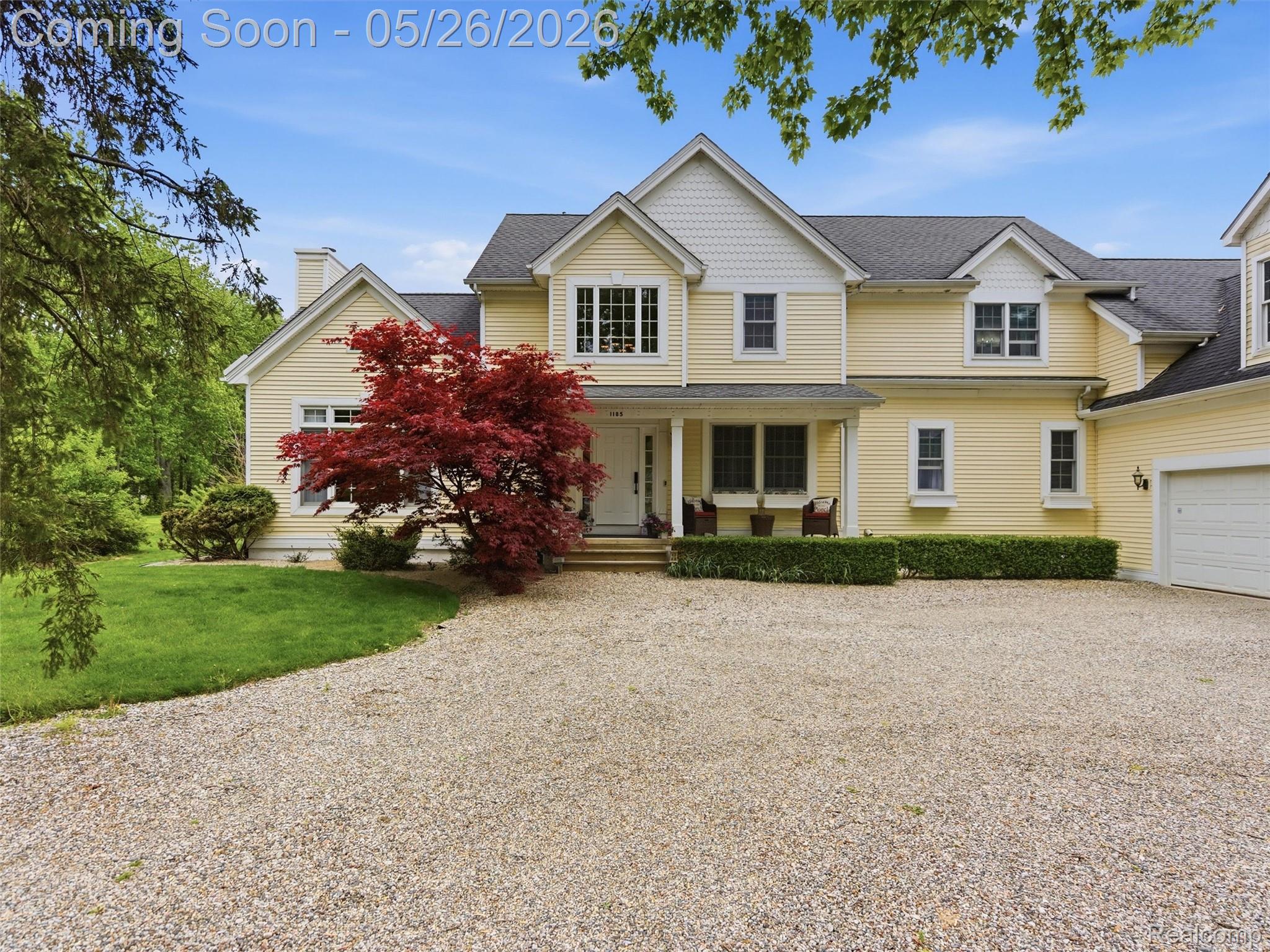 1185 Avon Circle W