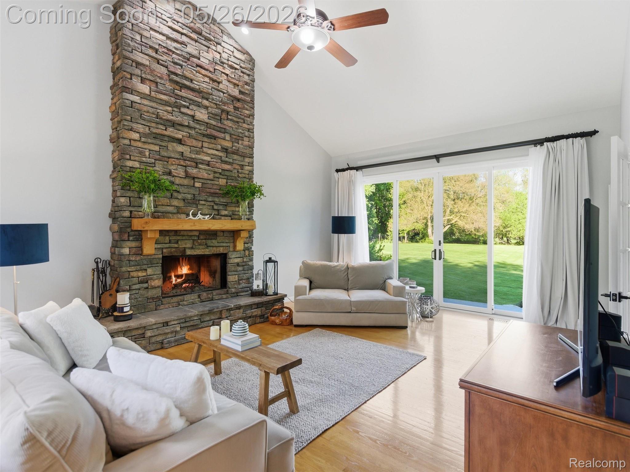 1185 Avon Circle W
