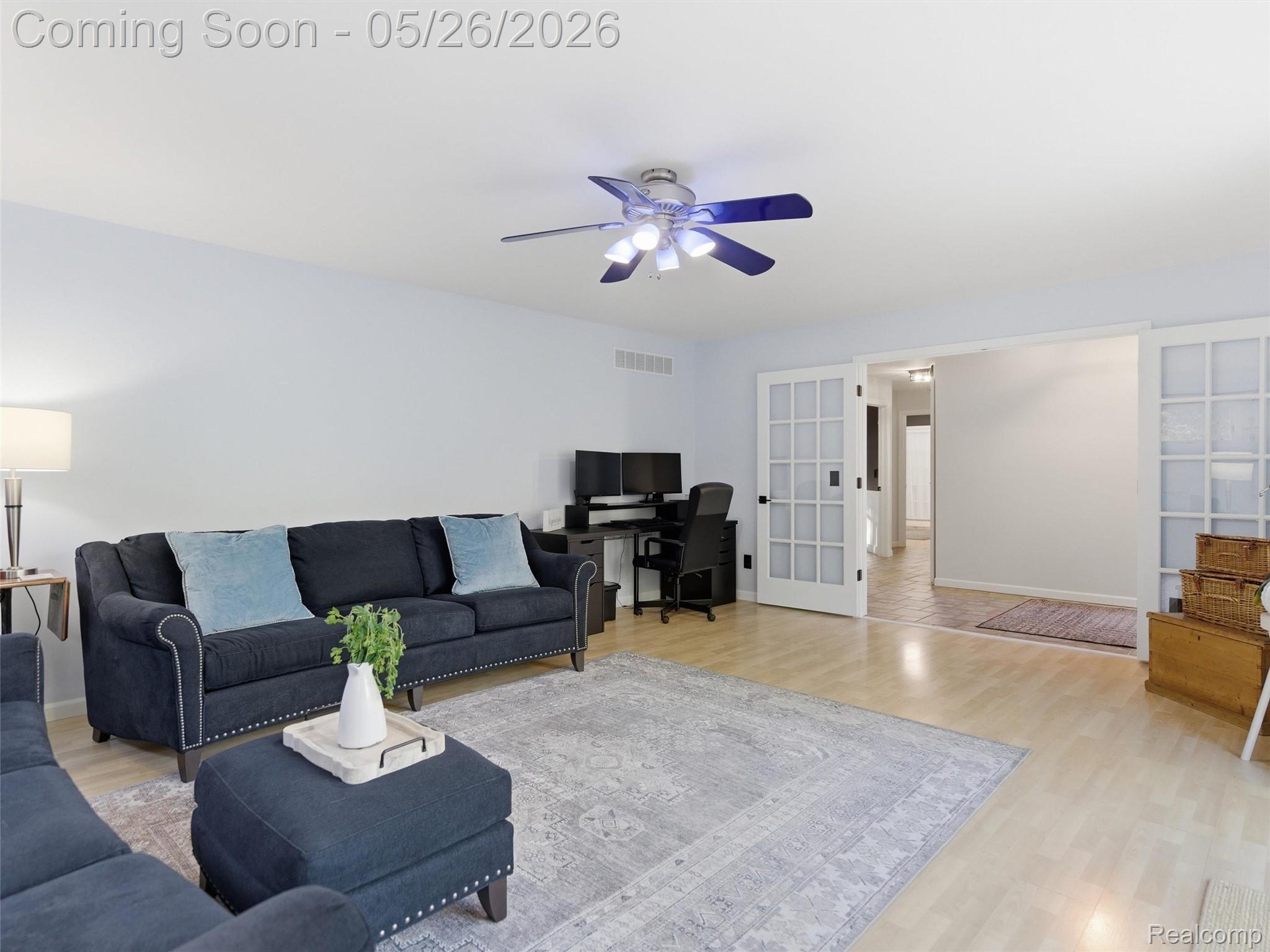 1185 Avon Circle W