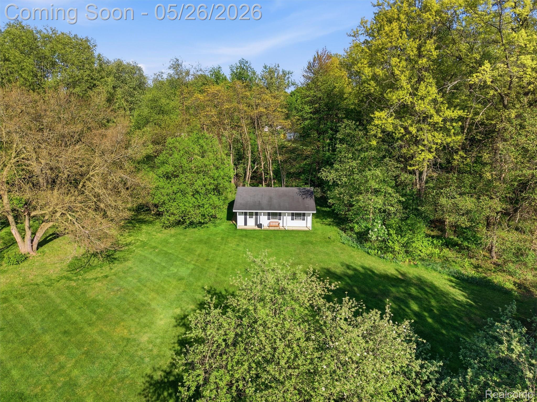 1185 Avon Circle W