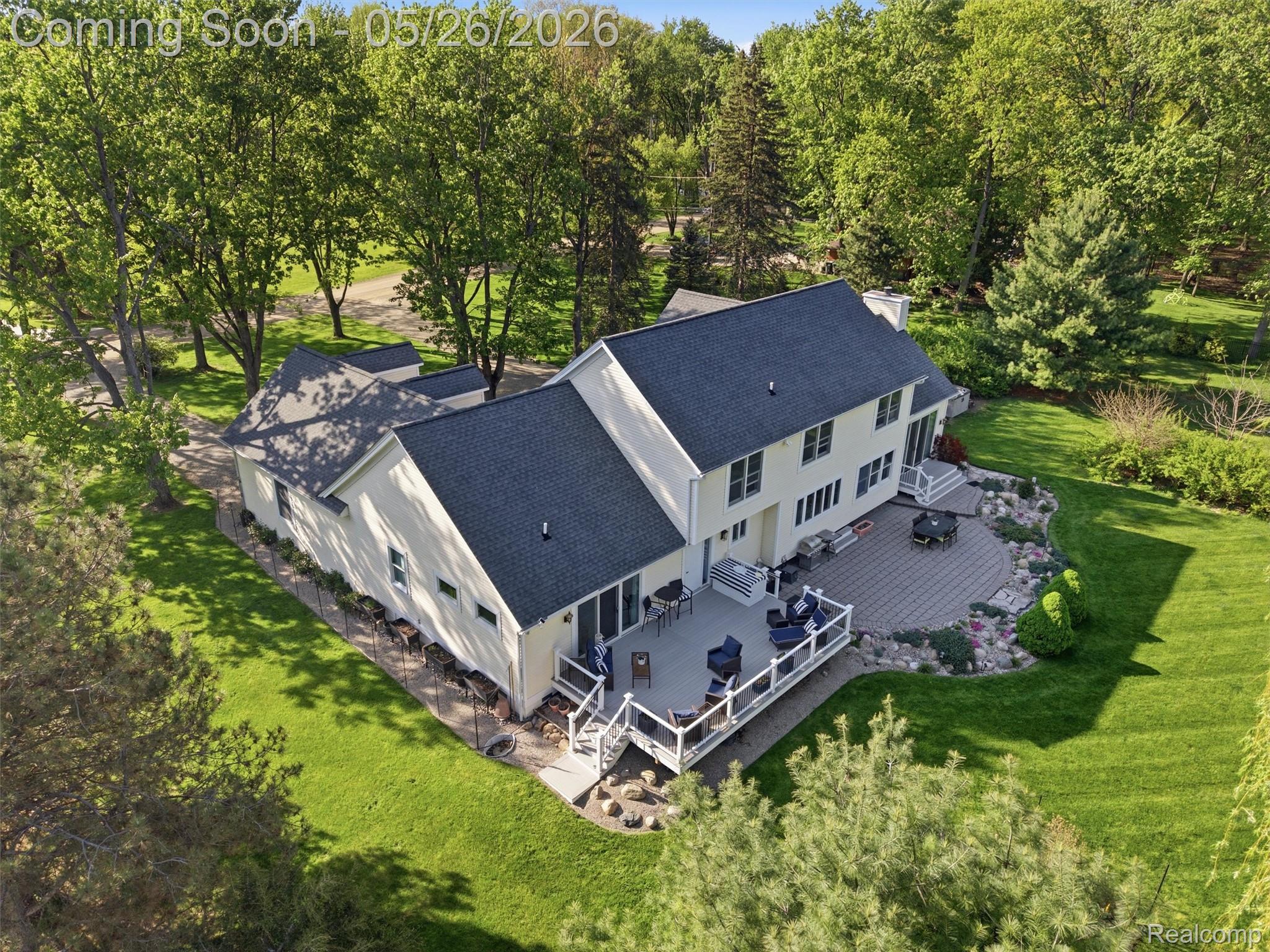 1185 Avon Circle W