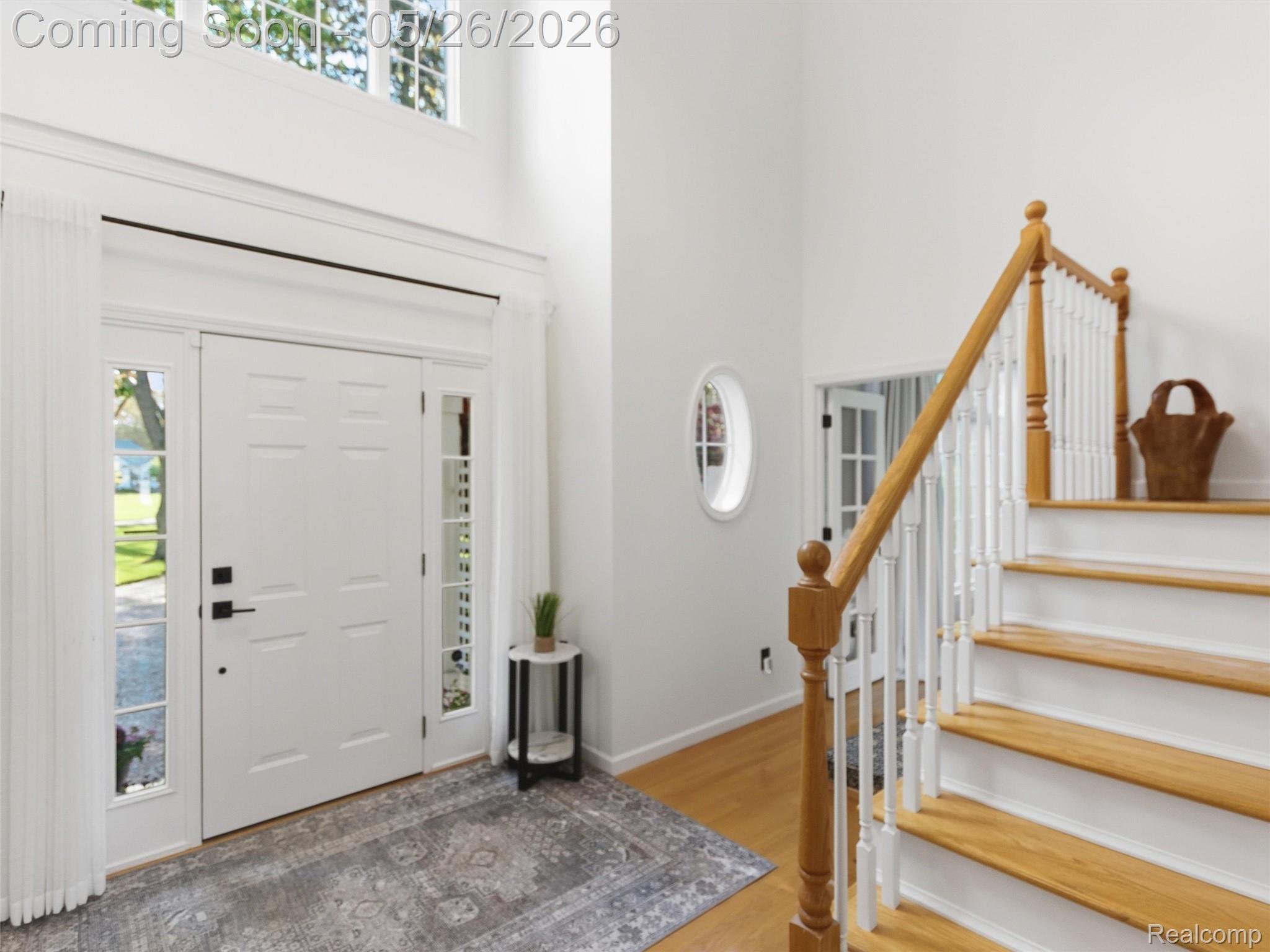 1185 Avon Circle W
