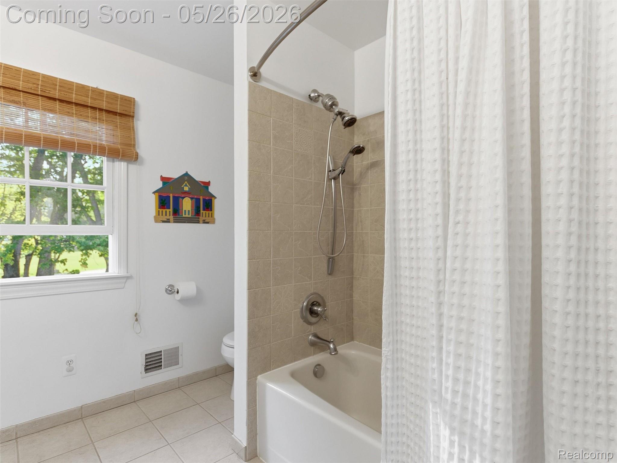 1185 Avon Circle W