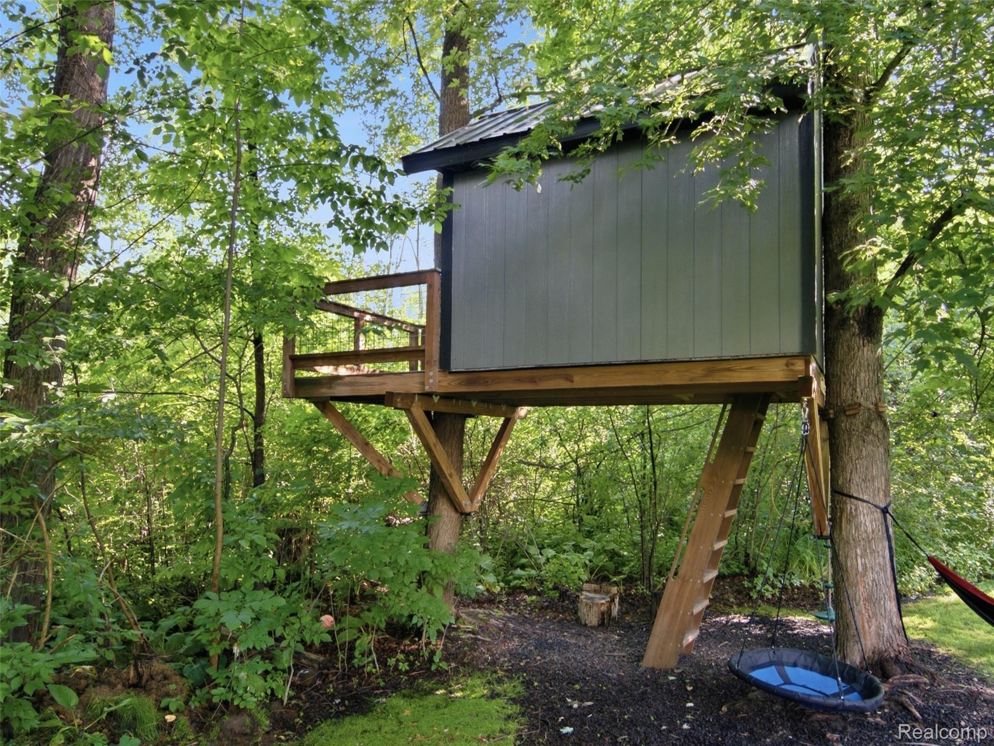2600 Millcrest Court