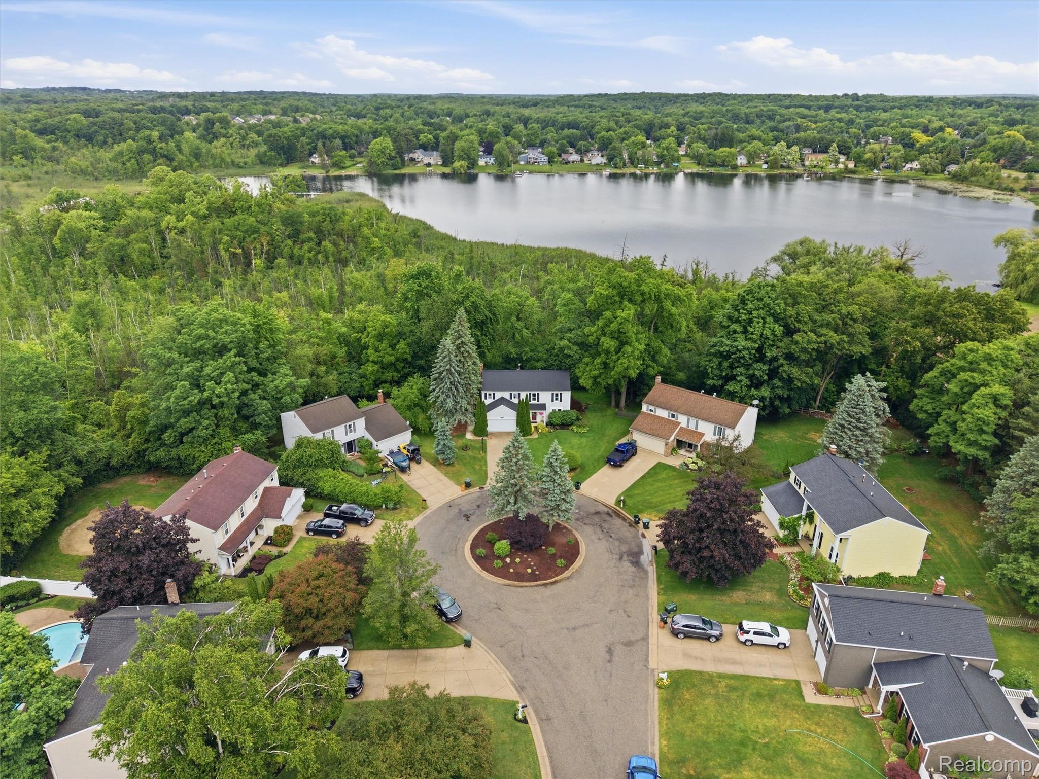2600 Millcrest Court
