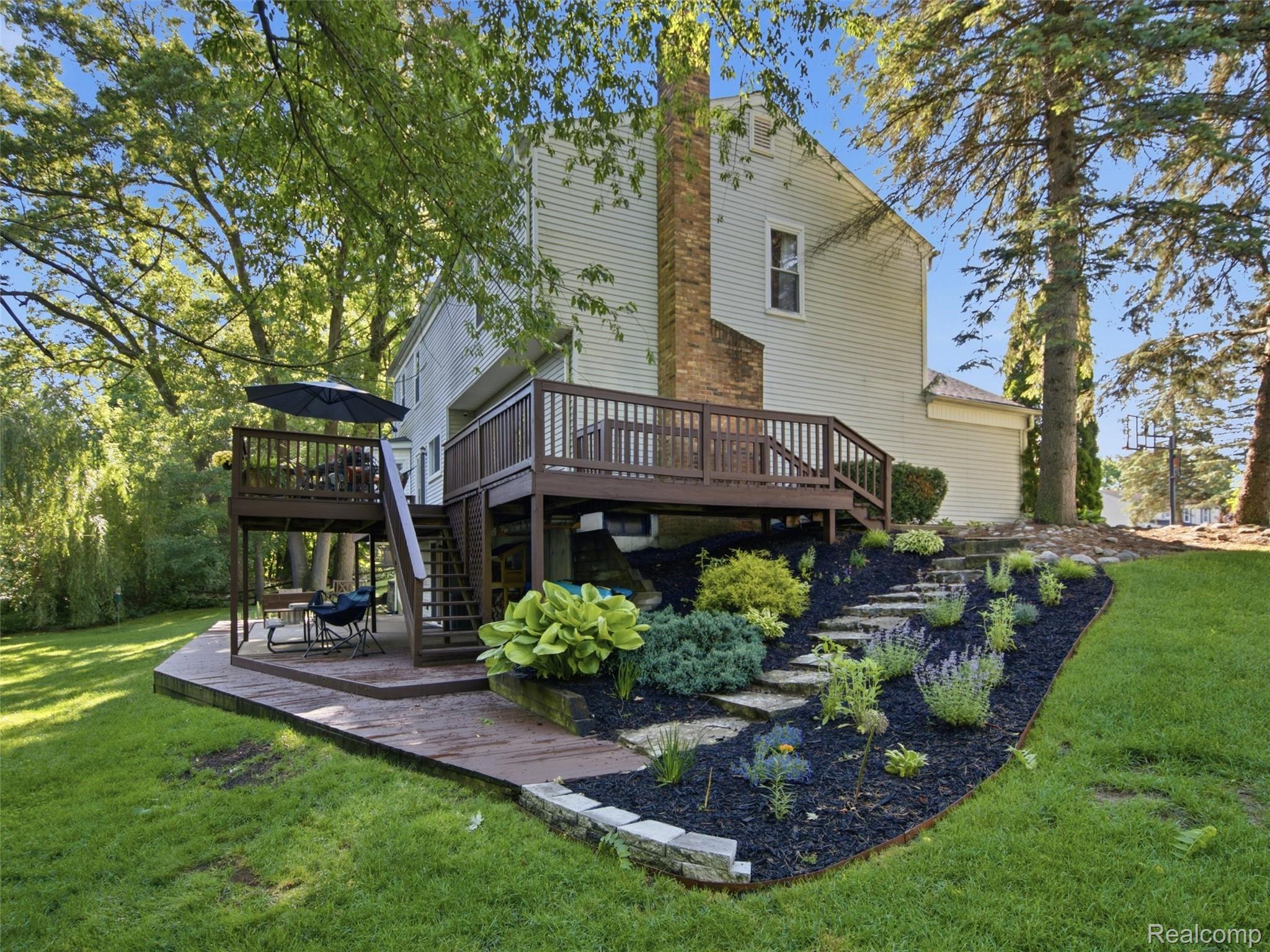 2600 Millcrest Court