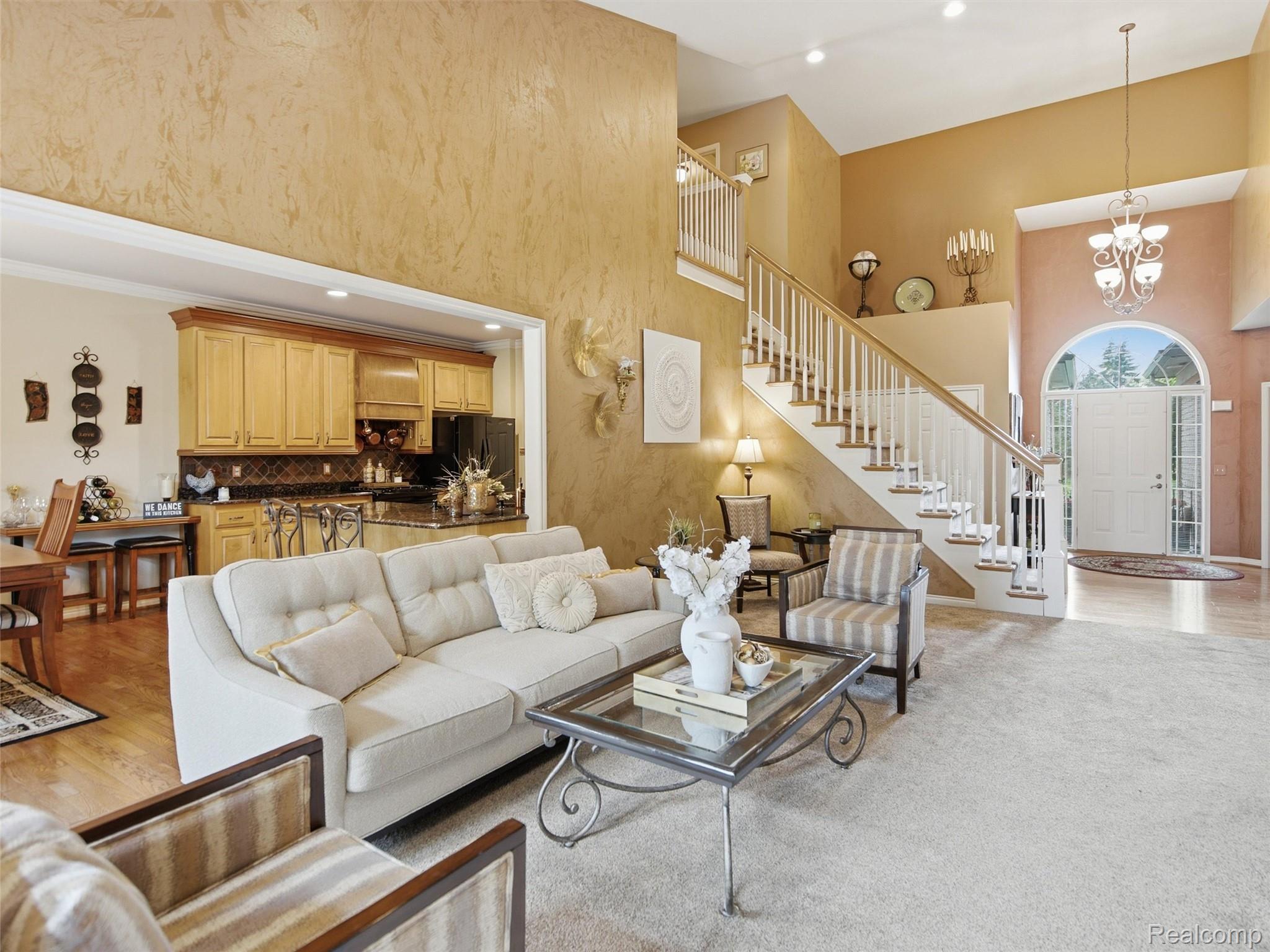 2633 Ridgecrest Drive