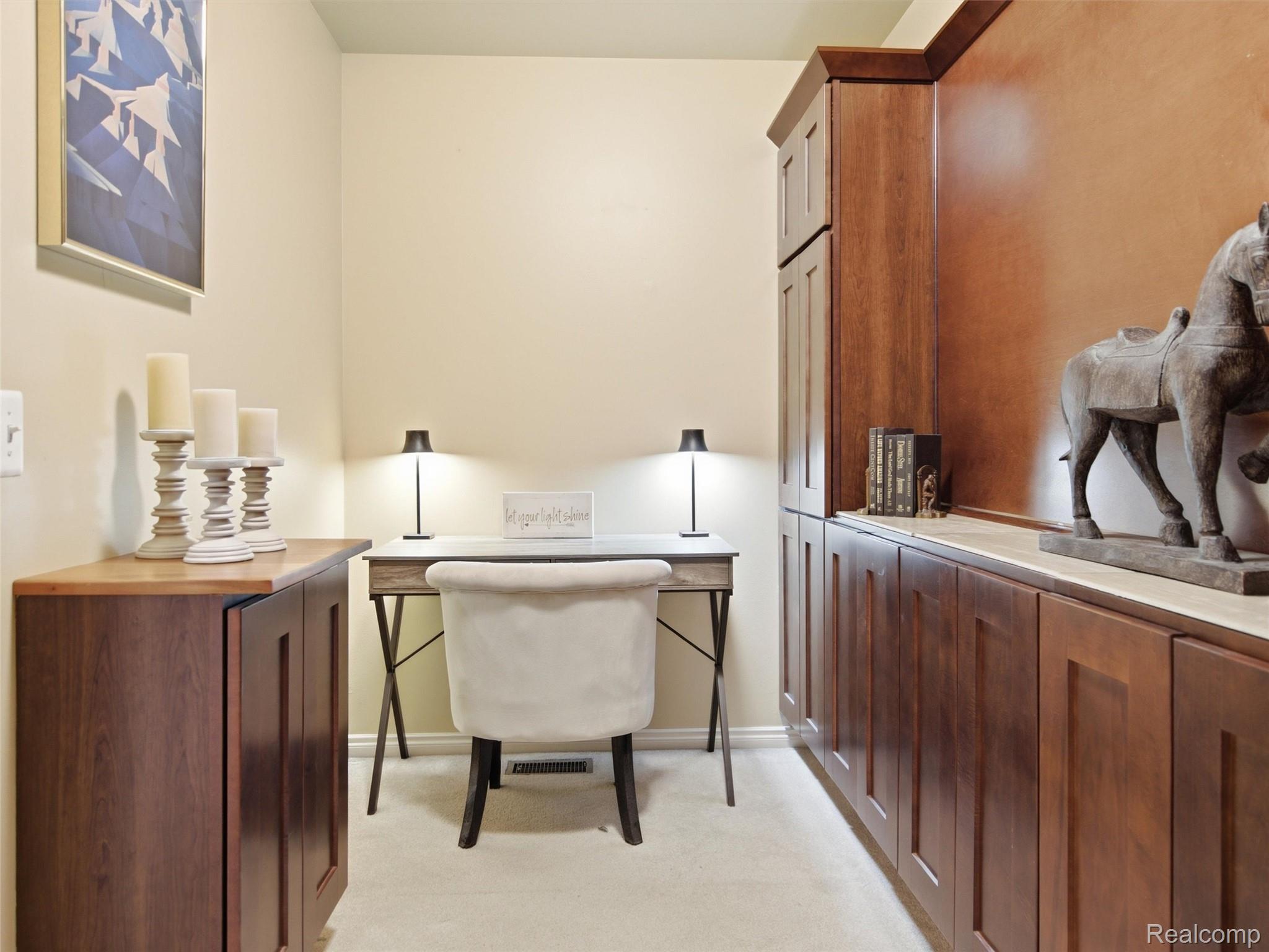 2633 Ridgecrest Drive