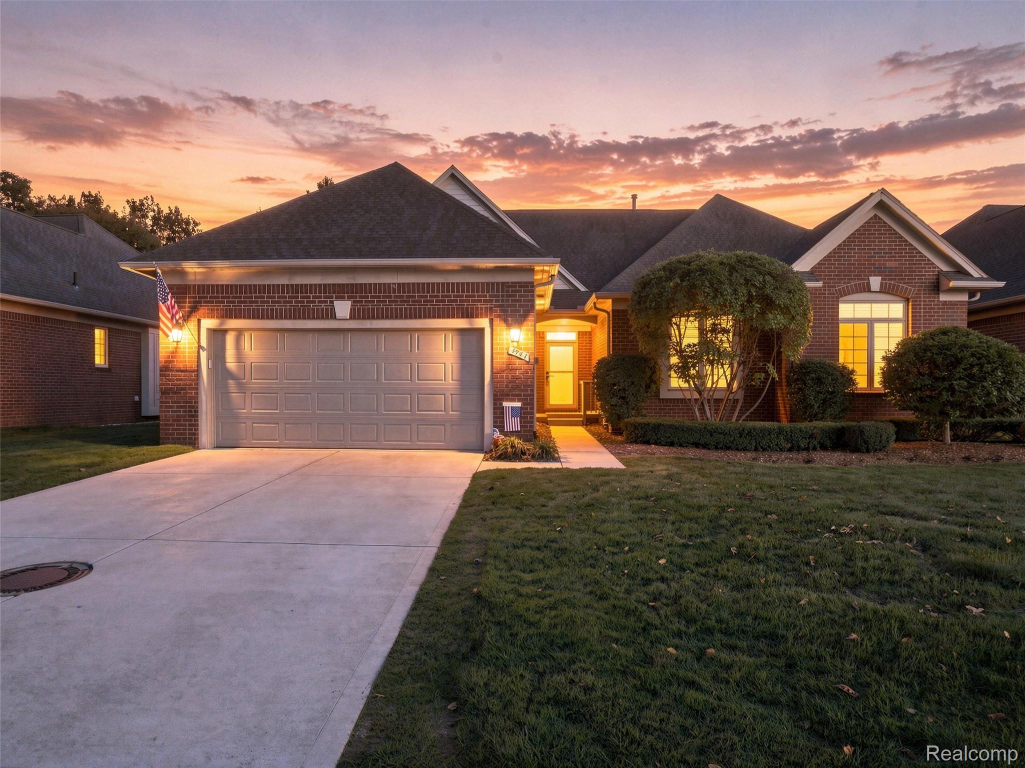 1942 Glenwood Dr Sterling Heights City Macomb MICHIGAN