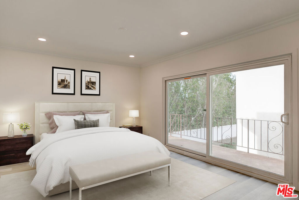5229 Balboa Boulevard 24
