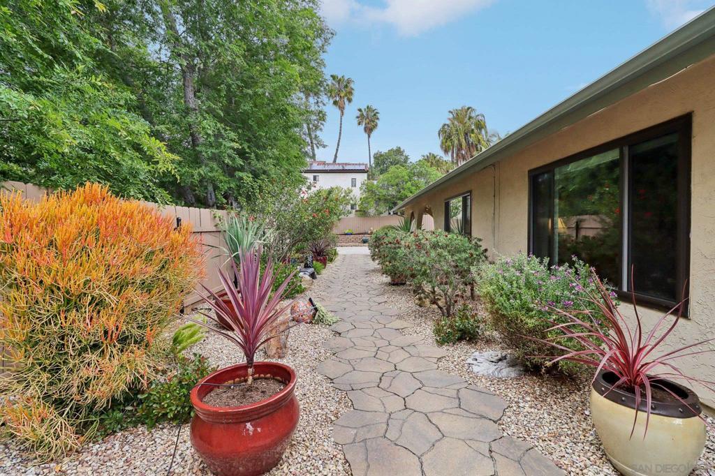 4847 Marguerita Ln