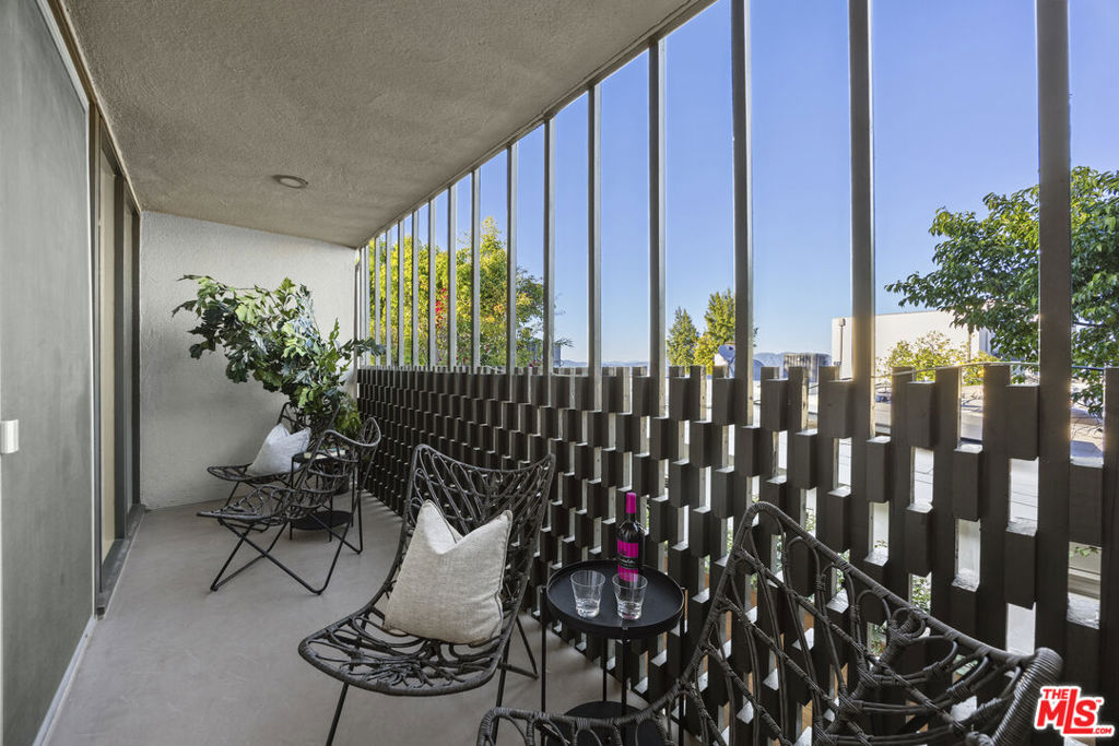 3851 Beverly Ridge Drive