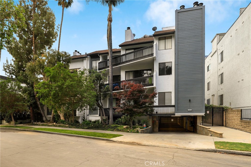 12030 Valleyheart Drive 102
